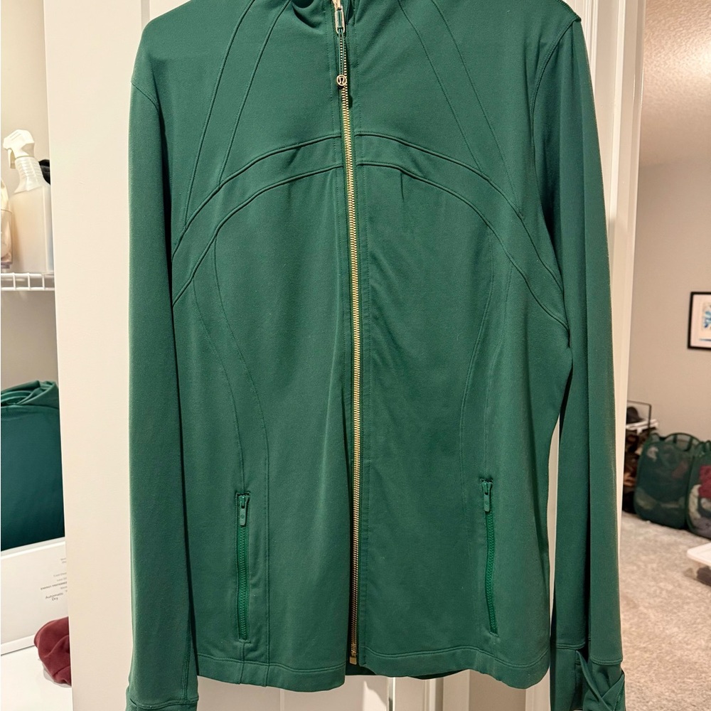 Lululemon Everglade Green Sz18 Define Jacket